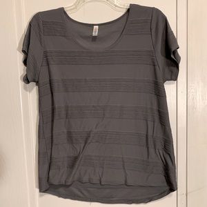 LulaRoe Womens XL Gray Short Sleeve Top with a Scoop Neck
